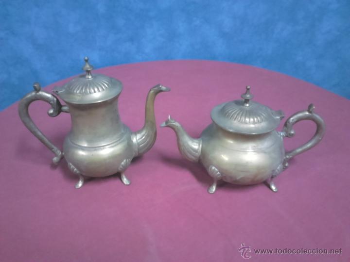 Antig&uuml;edades: CAFETERA Y TETERA METAL PLATEADO - Foto 1