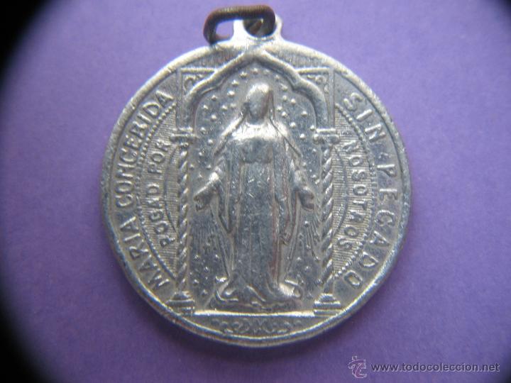 Antig&uuml;edades: Medalla Angel de la guarda.Aluminio. - Foto 2