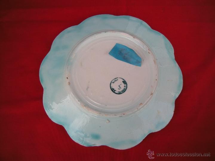 Antig&uuml;edades: ANTIGUO PLATO CON CARA DE MUJER EN RELIEVE. - Foto 3