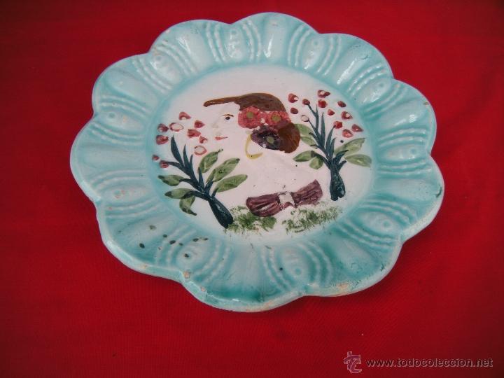 Antig&uuml;edades: ANTIGUO PLATO CON CARA DE MUJER EN RELIEVE. - Foto 4