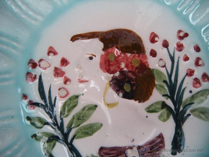 Antig&uuml;edades: ANTIGUO PLATO CON CARA DE MUJER EN RELIEVE. - Foto 5