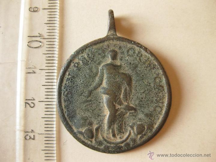 Antig&uuml;edades: Antigua medalla en bronce. S. XVIII. - Foto 1