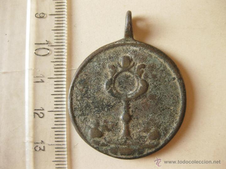 Antig&uuml;edades: Antigua medalla en bronce. S. XVIII. - Foto 2