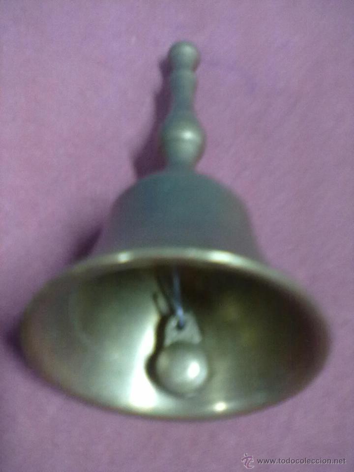 Antig&uuml;edades: CAMPANILLA SOBREMESA BRONCE - Foto 2