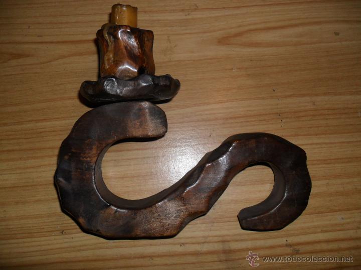 Antig&uuml;edades: Antiguo portavelas de madera - Foto 1