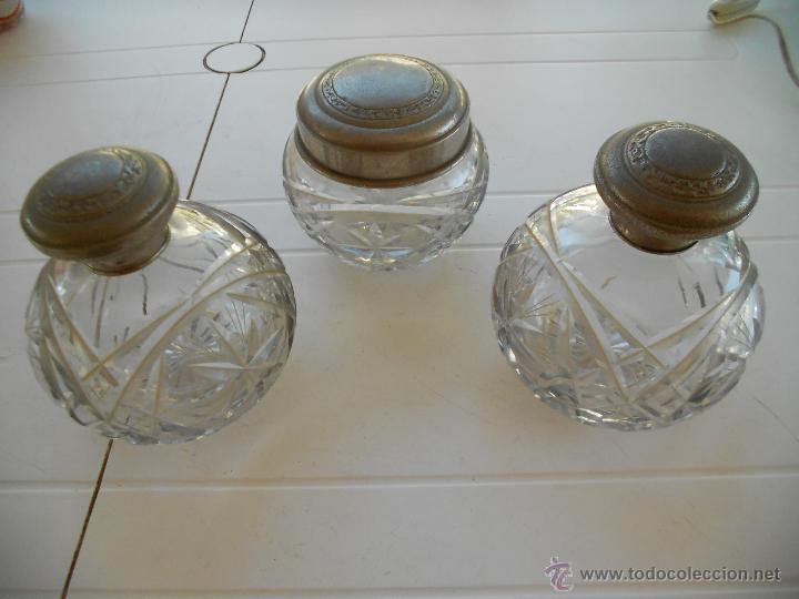 Antig&uuml;edades: ANTIGUO JUEGO DE TOCADOR - Foto 1