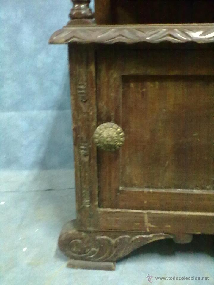 Antig&uuml;edades: MESILLA DE ROBLE TALLADO PARA RESTAURAR - Foto 2