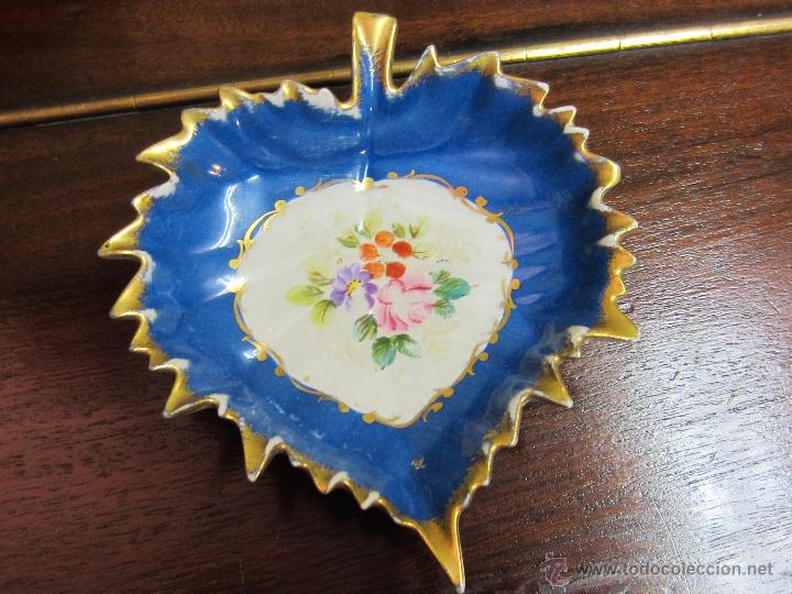 Antig&uuml;edades: peque&ntilde;o plato de limoges - Foto 1