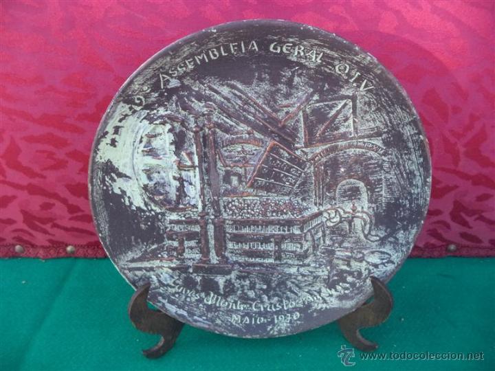 Antig&uuml;edades: plato de barro a&ntilde;os 60 - Foto 1