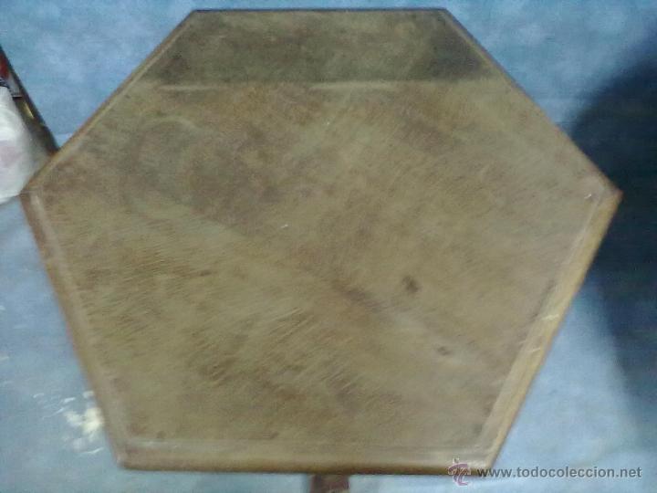Antig&uuml;edades: MESA HEXAGONAL MADERA TORNEADA PARA RESTAURAR - Foto 2