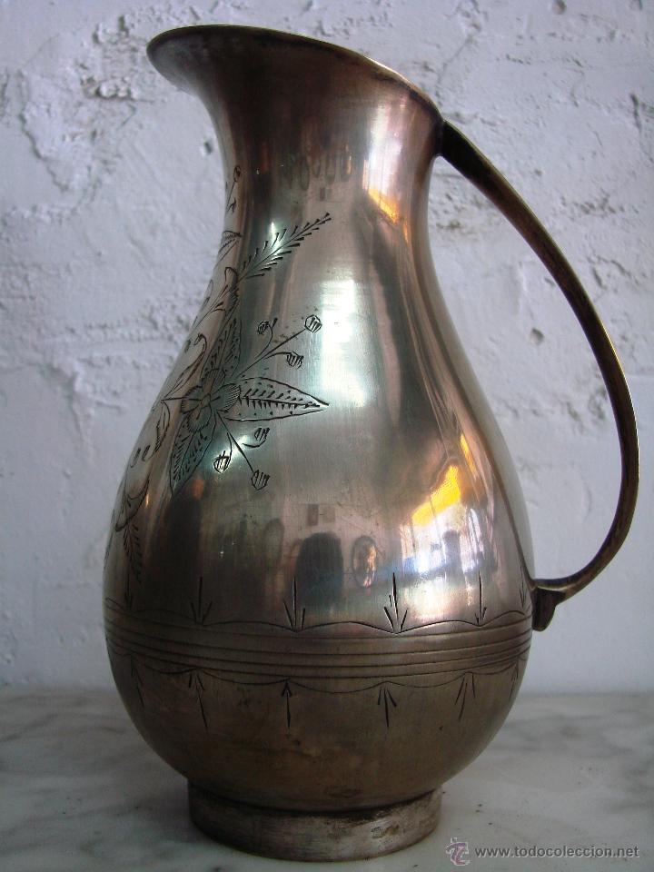 Antig&uuml;edades: Jarra ba&ntilde;ada en plata tallada - Foto 1