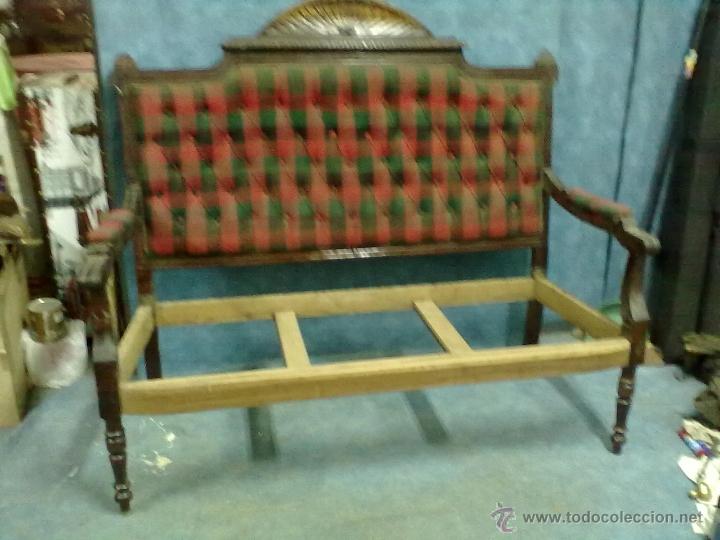 Antig&uuml;edades: SOFA CAPITONE ALFONSINO PARA ACABAR TERMINAR - Foto 1
