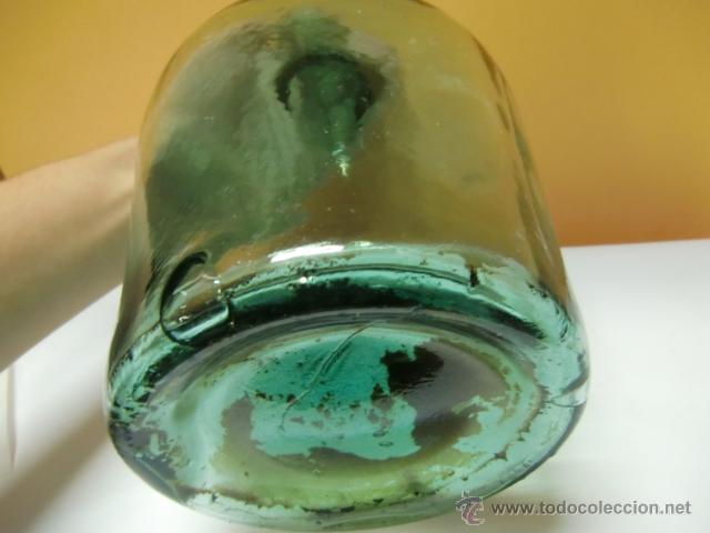 Antig&uuml;edades: Botella de vidrio verde - Foto 2