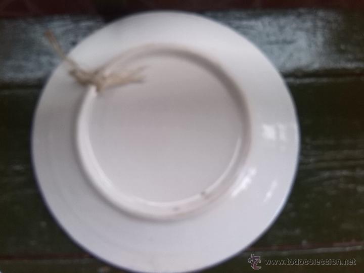 Antig&uuml;edades: viejo plato pintado a mano - Foto 3