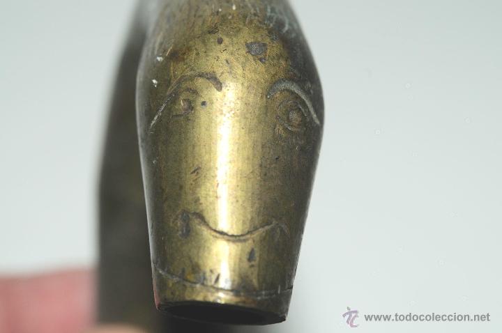 Antig&uuml;edades: ANTIGUO GRIFO EN BRONCE CON CABEZA DE SERPIENTE - Foto 6