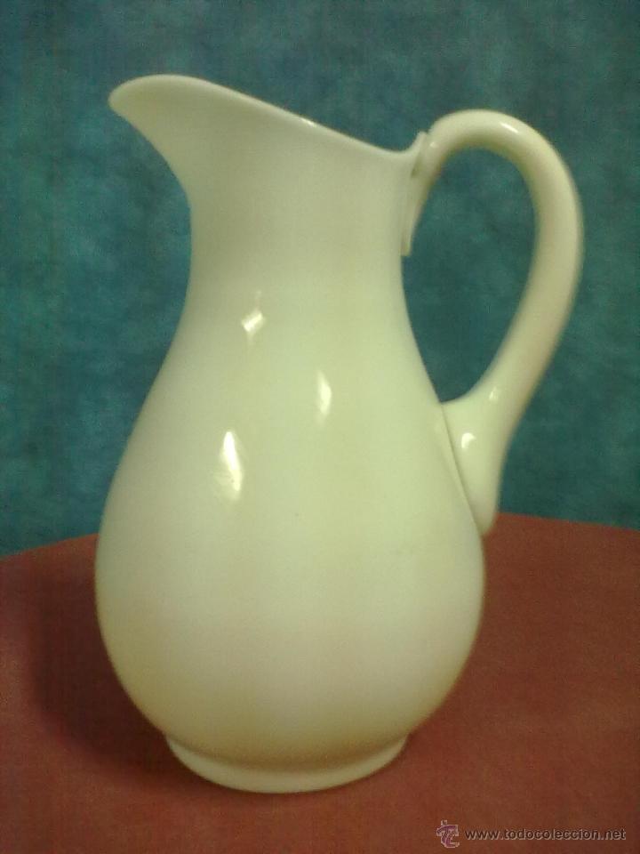 Antig&uuml;edades: JARRA PESADO CRISTAL BLANCO LECHOSO OPALINA. - Foto 1