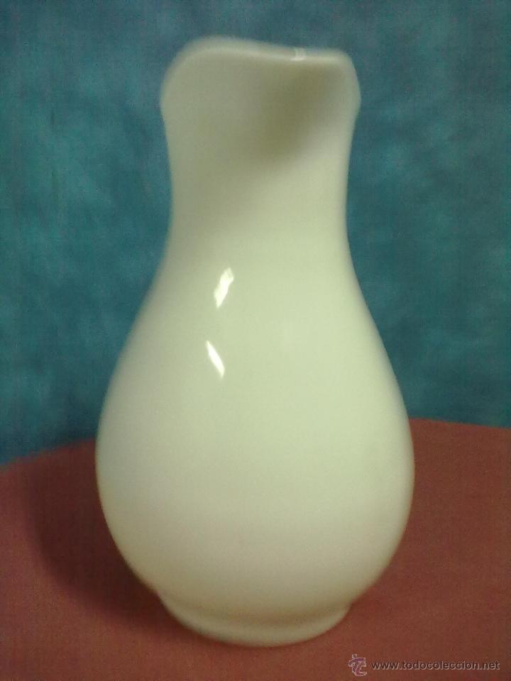 Antig&uuml;edades: JARRA PESADO CRISTAL BLANCO LECHOSO OPALINA. - Foto 4
