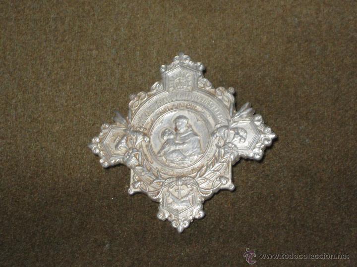 Antig&uuml;edades: MEDALLA DE IMPERDIBLE DE 5X5 CMS - SAN ANTONIO - Foto 1