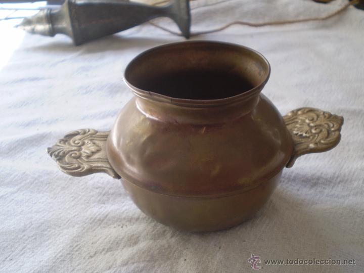Antiques: ANTIGUO PEQUE&Ntilde;O DEPOSITO CON ASAS EN LATON,PPIOS DEL XX.