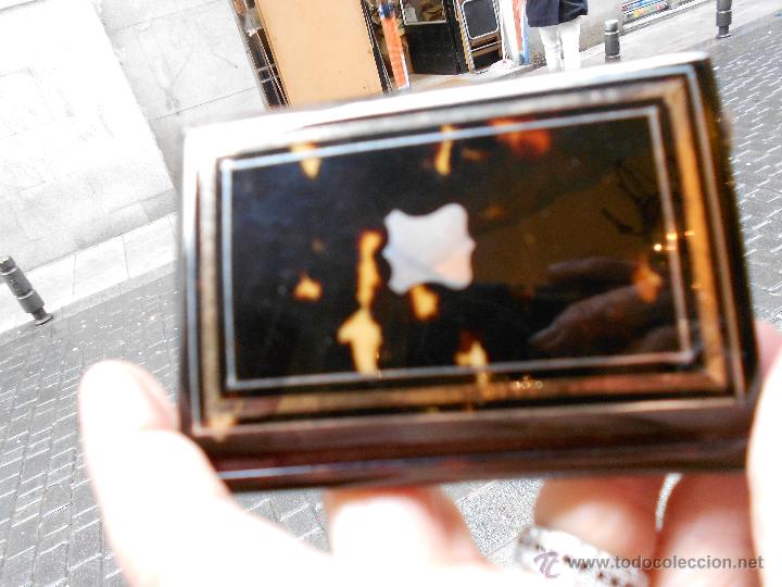 Antig&uuml;edades: carnet de baile de carey y oro - Foto 2