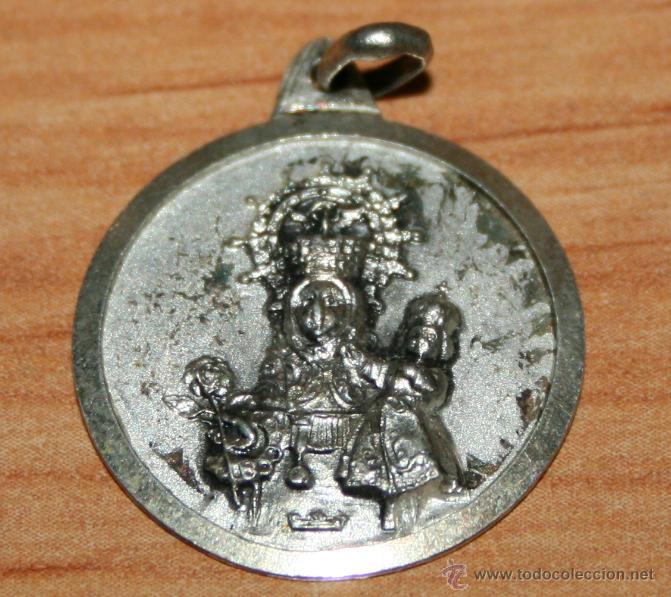 Antig&uuml;edades: MEDALLA DE LA VIRGEN DE PLATA - Foto 1
