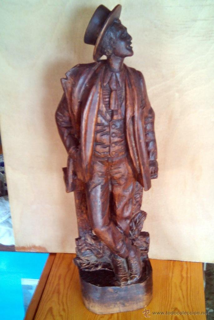 Antig&uuml;edades: Figura en madera tallada. - Foto 1