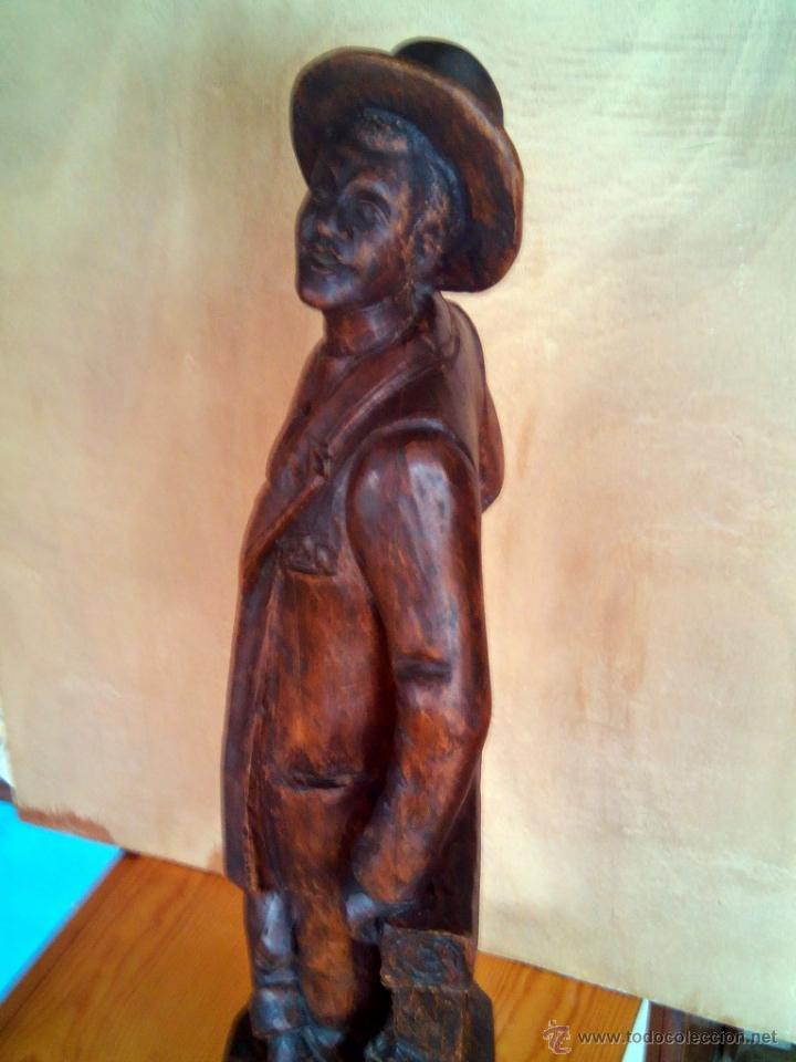 Antig&uuml;edades: Figura en madera tallada. - Foto 2