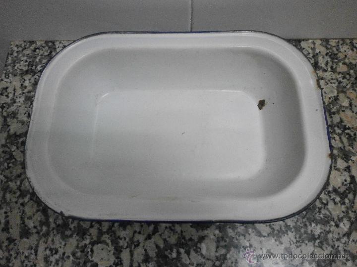 Antig&uuml;edades: ANTIGUA BANDEJA ESMALTADA - Foto 1