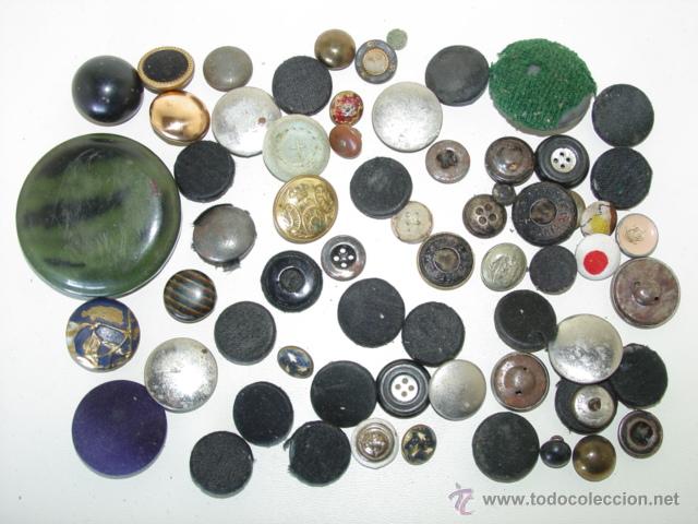 Antig&uuml;edades: Lote botones met&aacute;licos de diversos tipos - Foto 1