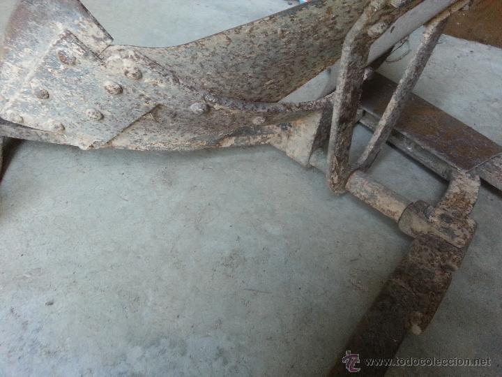 Antig&uuml;edades: Arado de doble vertedera - Foto 6