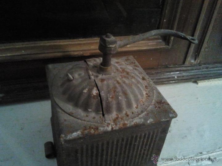 Antig&uuml;edades: BONITO Y ANTIGUO MOLINILLO DE CAF&Eacute; - Foto 1