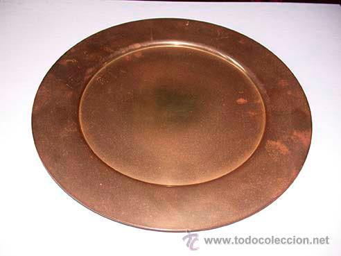 Antig&uuml;edades: PLATO CIRCULAR DE LATON - Foto 1