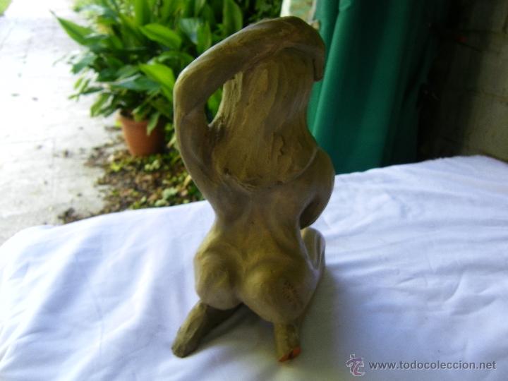 Antig&uuml;edades: MUJER SENTADA-FIRMADA - Foto 3
