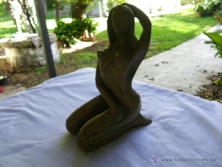 Antig&uuml;edades: MUJER SENTADA-FIRMADA - Foto 4