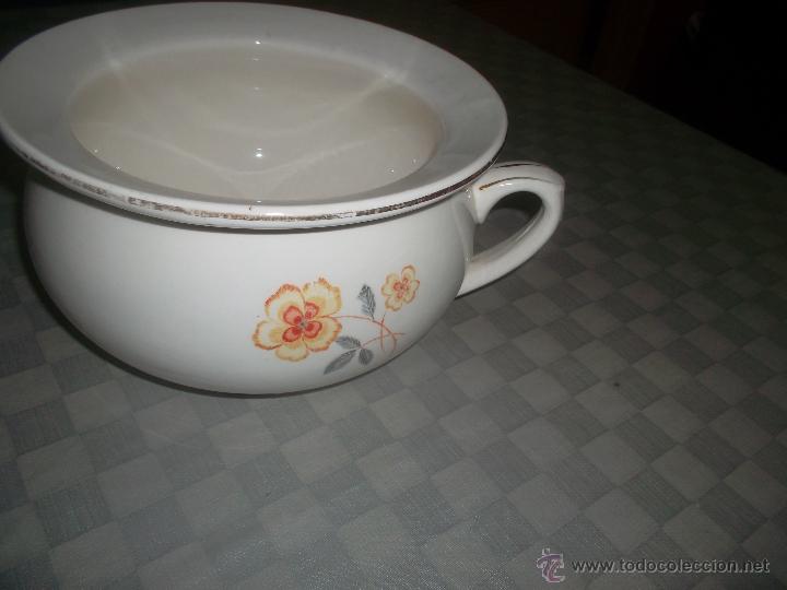 Antig&uuml;edades: orinal antiguo fileteado en oro y con marcas - Foto 1