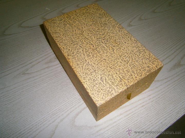 Antig&uuml;edades: Antiguo juego de comuni&oacute;n. En su caja. - Foto 3