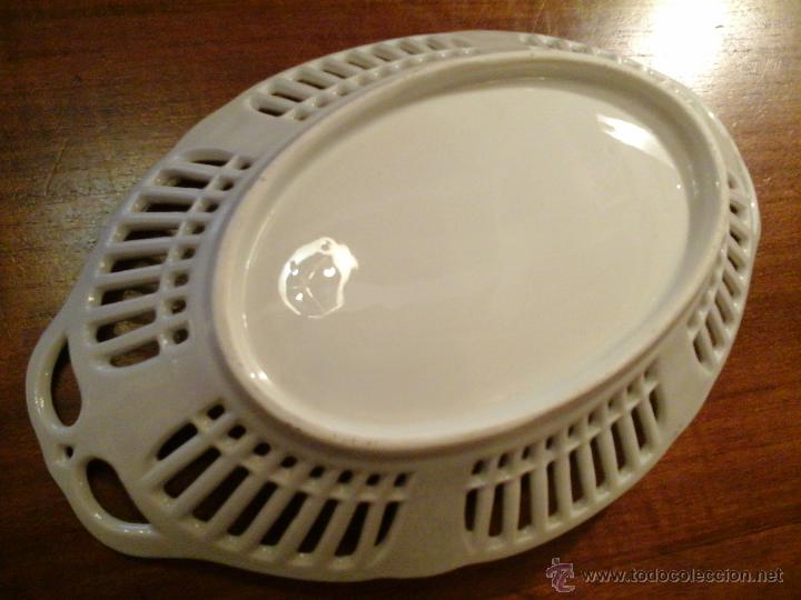 Antig&uuml;edades: Bandeja porcelana calada - Foto 3