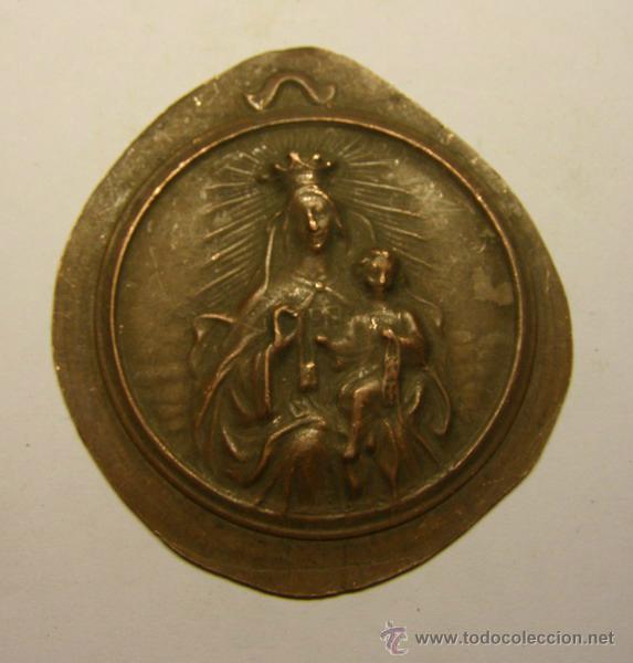 Antig&uuml;edades: Medalla religiosa de la Virgen, sin acabar de cortar. - Foto 1