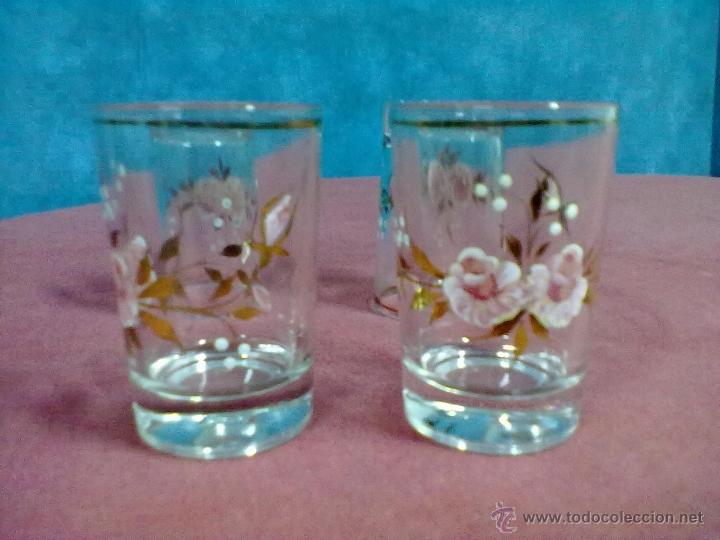 Antig&uuml;edades: CUATRO VASOS CRISTAL PINTADOS - Foto 3