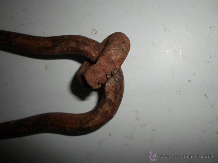 Antig&uuml;edades: ESTRIBO - Foto 2