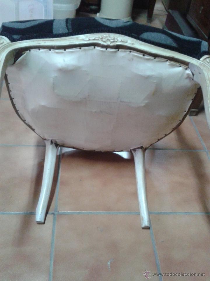 Antig&uuml;edades: butaca-sill&oacute;n Luis XV en blanco desgastado - Foto 4
