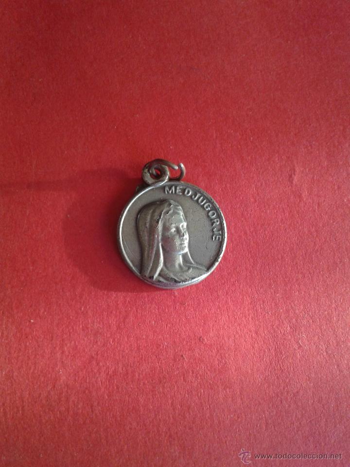 Antig&uuml;edades: MEDALLA DE MEDJUGORGE. 1,6 CM. - Foto 1