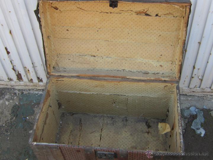Antig&uuml;edades: cofre antiguo de madera y chapa - Foto 6