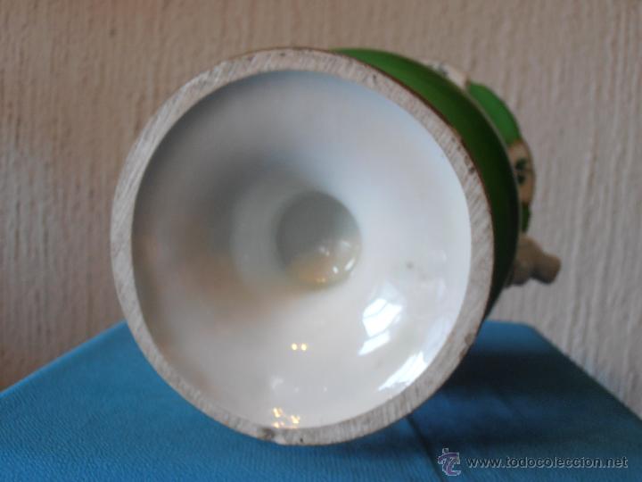 Antig&uuml;edades: JARRON, FLORERO, VERDE Y BLANCO CON FLORES - Foto 4