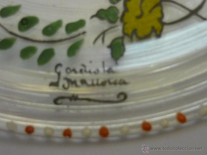 Antigüedades: Plato de cristal esmaltado de Gordiola con escudo de Mallorca. Firmado - Foto 8 - 45953834