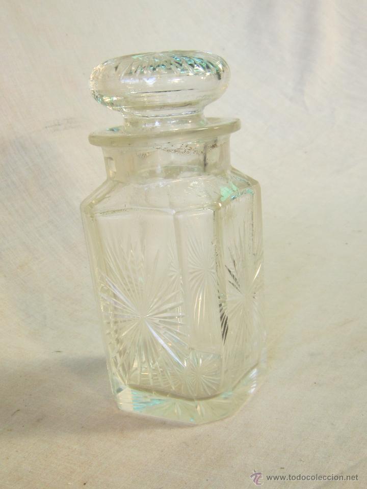 Antig&uuml;edades: BOTELLA DE LICOR TALLADA - Foto 4