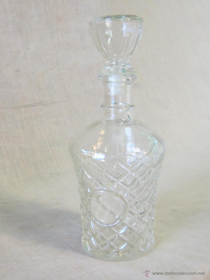 Antig&uuml;edades: BOTELLA DE LICOR TALLADA - Foto 3
