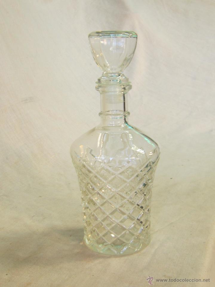 Antig&uuml;edades: BOTELLA DE LICOR TALLADA - Foto 5
