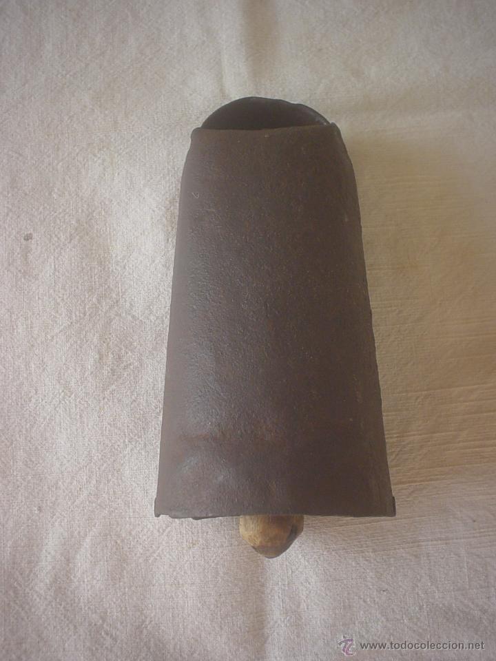Antig&uuml;edades: CENCERRO 17 CM - ESQUILA - Foto 1