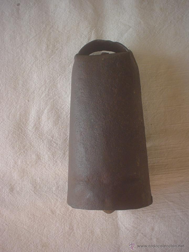 Antig&uuml;edades: CENCERRO 17 CM - ESQUILA - Foto 2